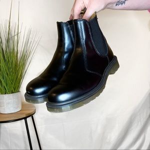 (SOLD) DR MARTENS CHELSEA BOOT BLACK SMOOTH SIZE 8